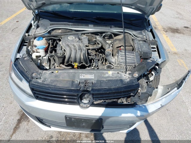 3VW2K7AJ2EM214931 Volkswagen Jetta