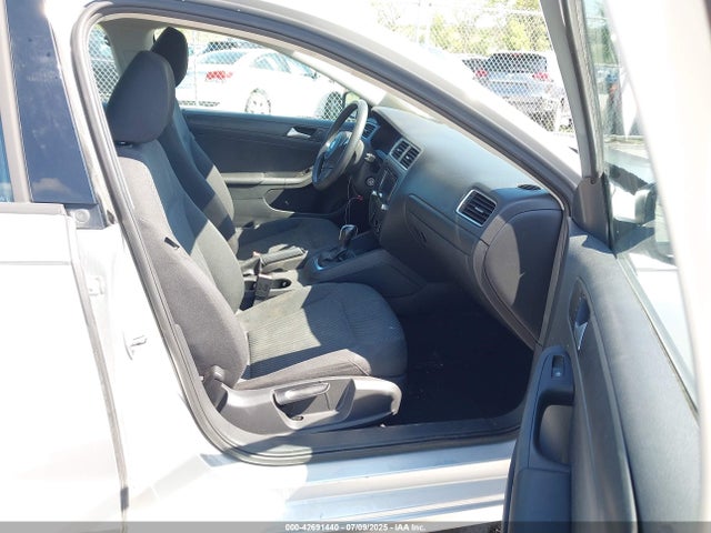3VW2K7AJ2EM214931 Volkswagen Jetta