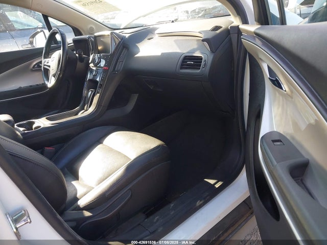 1G1RF6E40EU158318 Chevrolet luu - ffv, e-flex, fam