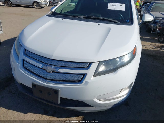 1G1RF6E40EU158318 Chevrolet luu - ffv, e-flex, fam
