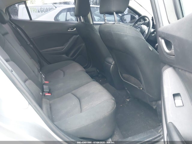 3MZBM1U7XGM265622 Mazda pe