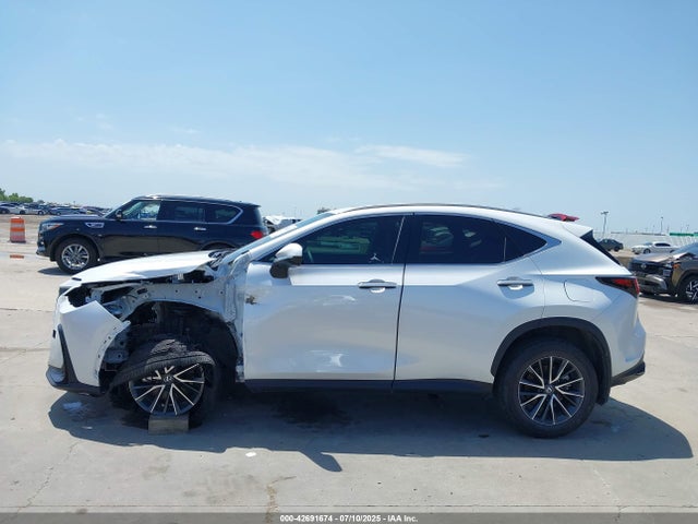 42691674 :رقم المزاد ، 2T2GDCAZ4RC014130 vin ، 2024 Lexus Nx 250 Premium مزاد بيع