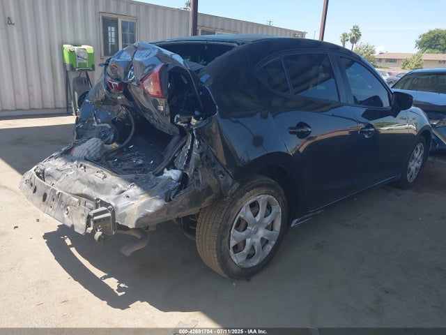 Mazda pe 2015 3MZBM1U76FM196362 Image 4