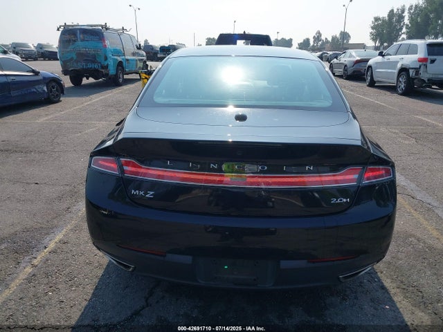3LN6L2LU2ER816495 Lincoln 2014