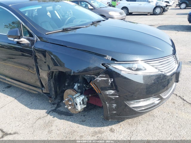 3LN6L2LU2ER816495 Lincoln 2014