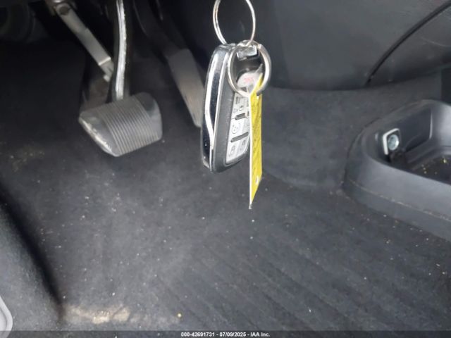 2022 CHRYSLER PACIFICA HYBRID 2C4RC1L79NR127307 Photo 10