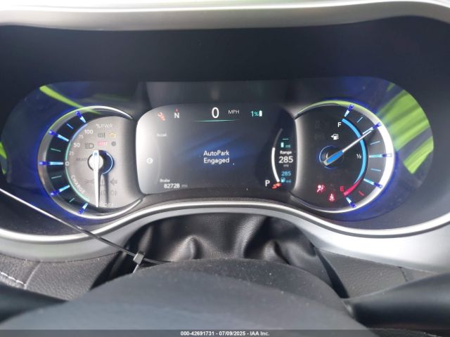 2022 CHRYSLER PACIFICA HYBRID 2C4RC1L79NR127307 Photo 6