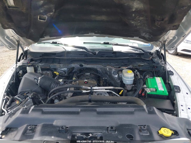 3C6UR5HJ6FG614015 RAM 2500