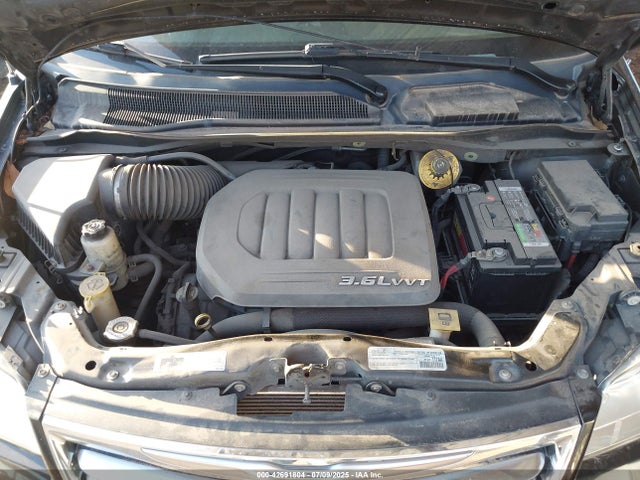 2C4RC1CG8FR655535 Chrysler Town and Country