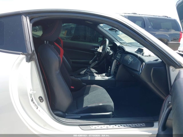 JF1ZNAA15F9700953 Toyota 2000cc na