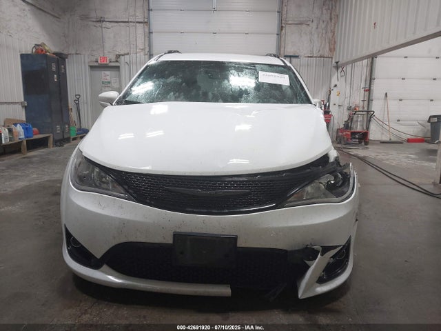 2C4RC3BG3LR267802 Chrysler Pacifica Awd Launch Edition