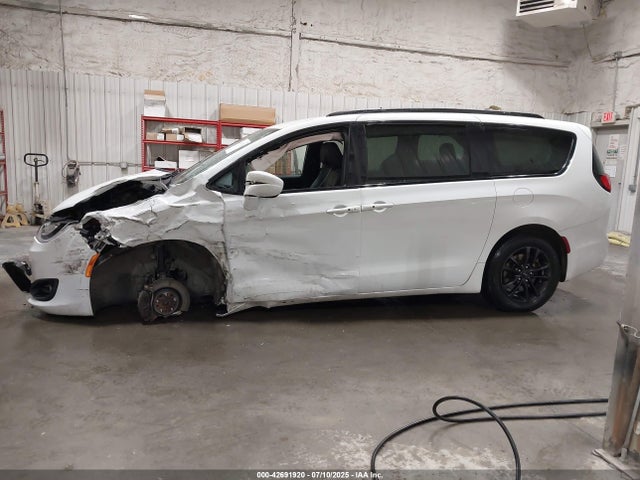 2C4RC3BG3LR267802 Chrysler Pacifica Awd Launch Edition