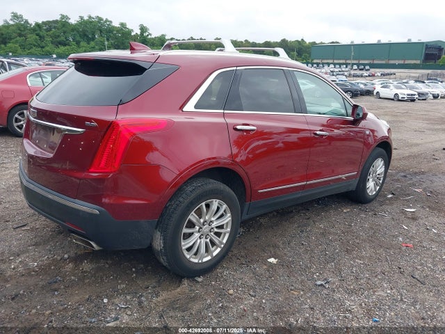 2017 CADILLAC XT5 1GYKNARS6HZ298463 Photo 3
