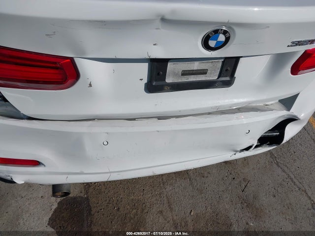 WBA8E1G32HNU18825 BMW 320i
