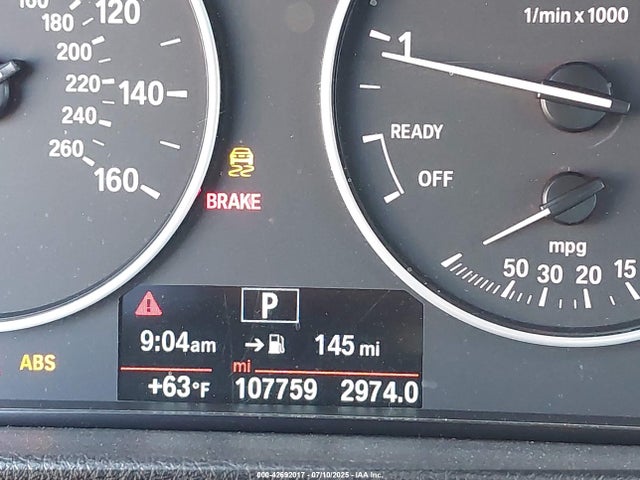 WBA8E1G32HNU18825 BMW 320i