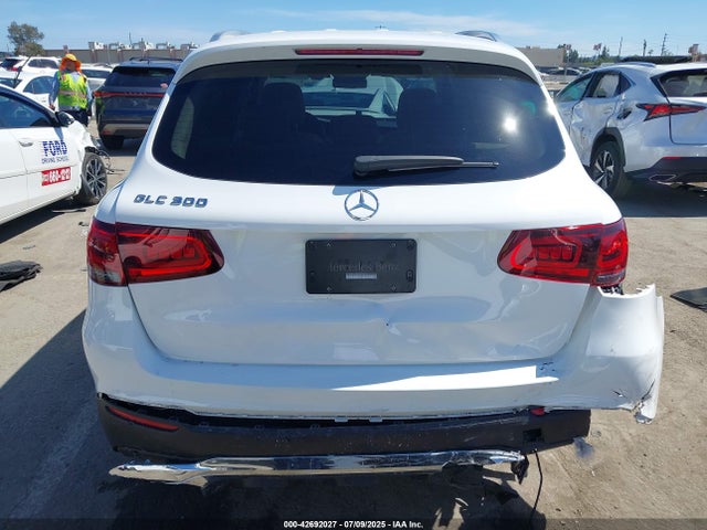 W1N0G8DB5NV392420 Mercedes-Benz m274