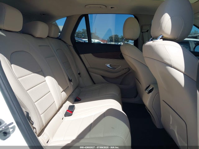 W1N0G8DB5NV392420 Mercedes-Benz m274