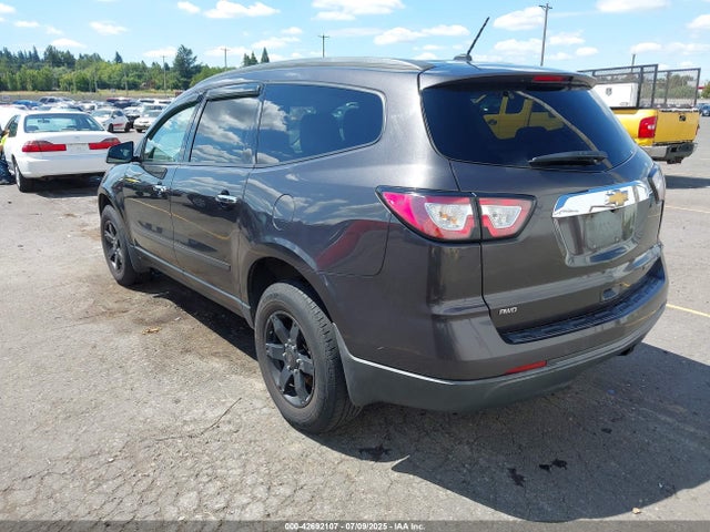 Chevrolet Traverse Ls 2015 1GNKVFKD1FJ204815 Image 3
