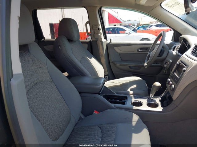 Chevrolet Traverse Ls 2015 1GNKVFKD1FJ204815 Image 5