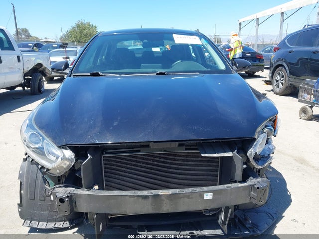 3KPF24AD5ME301213 KIA mpi nu