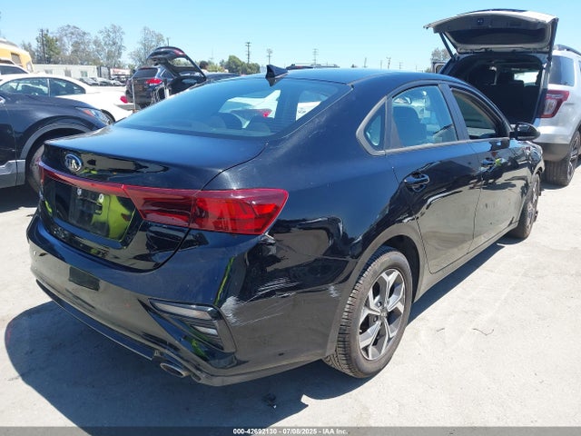 3KPF24AD5ME301213 KIA mpi nu