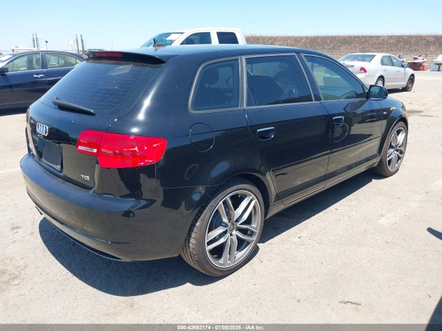 2011 AUDI A3 WAUKJAFM9BA025690 Photo 3