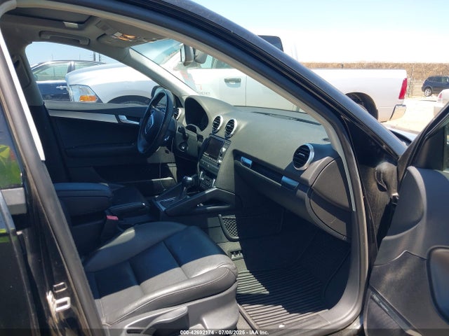 2011 AUDI A3 WAUKJAFM9BA025690 Photo 4