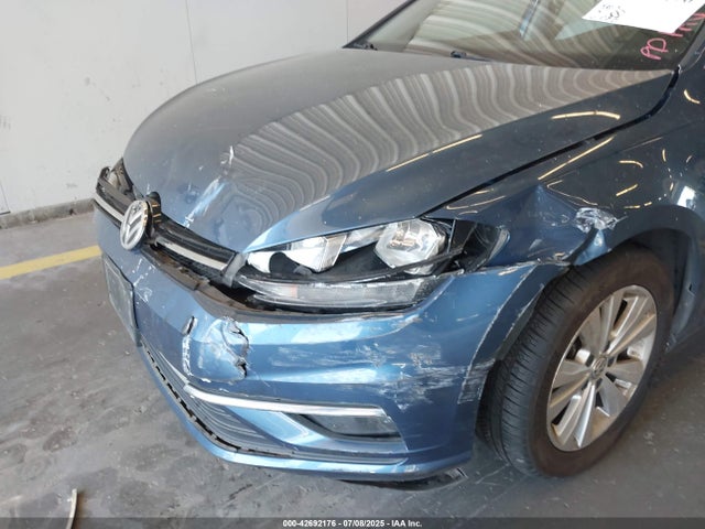 3VWG17AU9JM263296 Volkswagen 2018