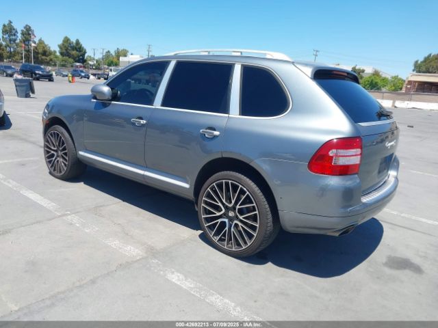 2005 PORSCHE CAYENNE WP1AB29PX5LA62410 Photo 2