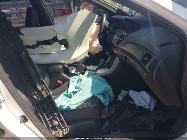 1HGCR2F54GA220863 Honda k24w1