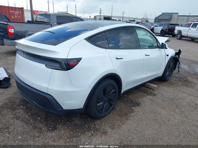2026 TESLA MODEL Y 7SAYGDED7TA416523 Photo 3