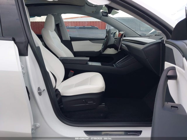 2026 TESLA MODEL Y 7SAYGDED7TA416523 Photo 4