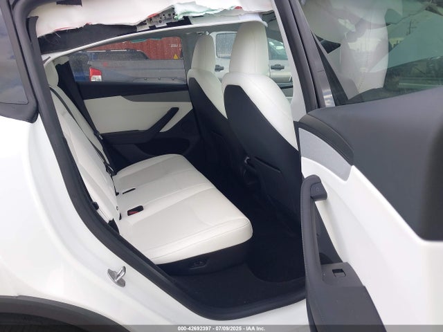 2026 TESLA MODEL Y 7SAYGDED7TA416523 Photo 7