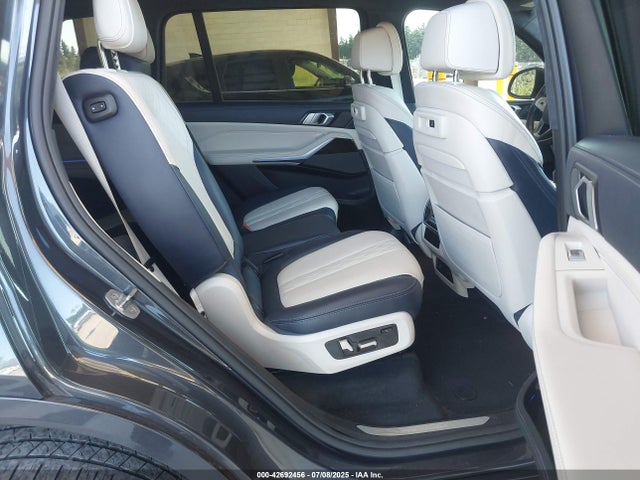 5UXCW2C51KL085283 BMW X7
