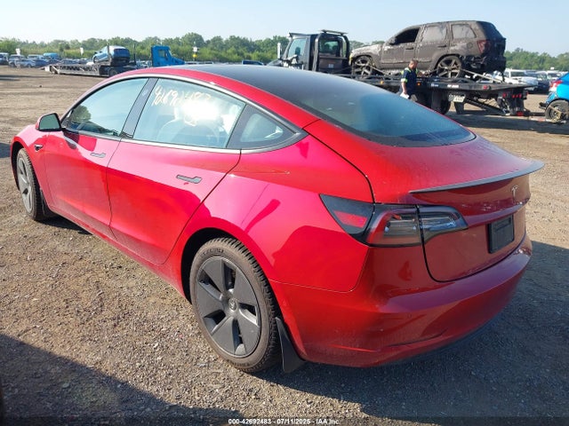 2021 TESLA MODEL 3 5YJ3E1EAXMF061563 Photo 2