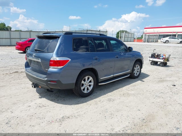 2013 TOYOTA HIGHLANDER 5TDBK3EH3DS275447 Photo 3