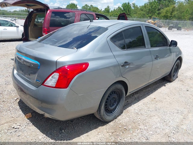 3N1CN7AP6EL845449 Nissan 2014