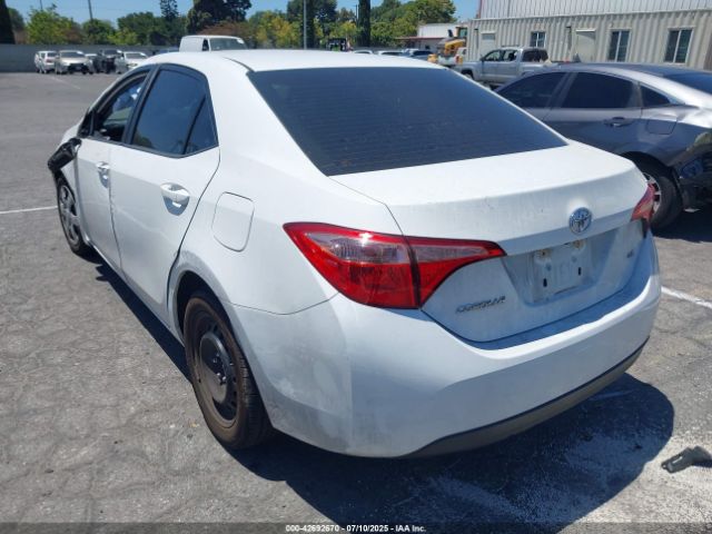 2019 TOYOTA COROLLA 5YFBURHE3KP901826 Photo 2