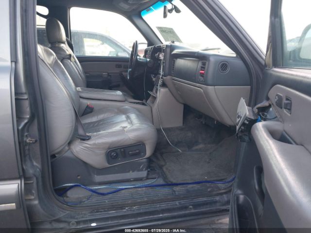 2001 CHEVROLET SUBURBAN 1500 3GNFK16T51G255291 Photo 4