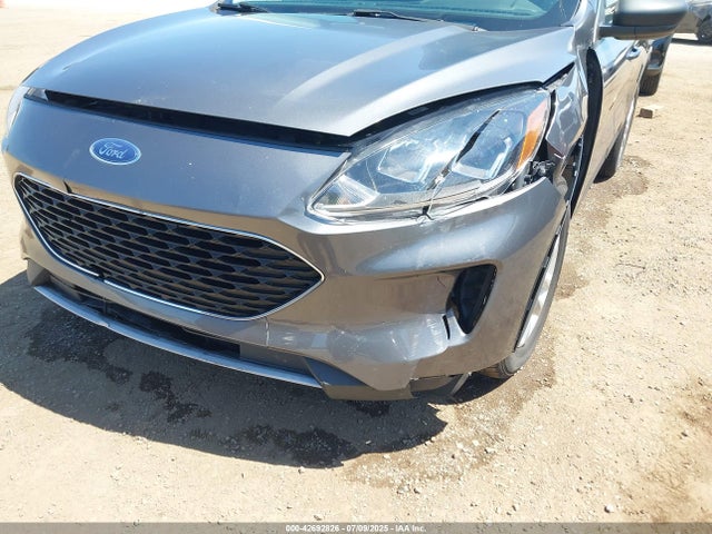 1FMCU9BZ3NUA48539 Ford hev/phev