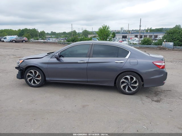 Honda k24w1 2016 1HGCR2F75GA158732 Image 14