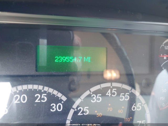 Freightliner cummins b6.7 2018 1FVACWFC9JHJR7872 Image 5