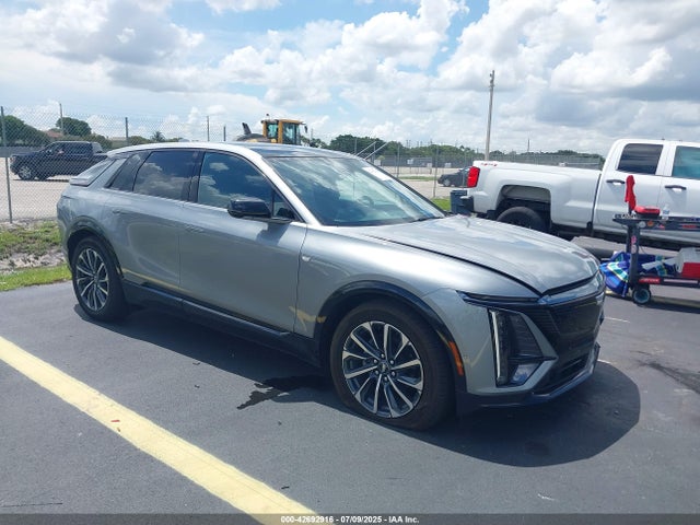 2024 CADILLAC LYRIQ 1GYKPTRK6RZ115702 Photo 0