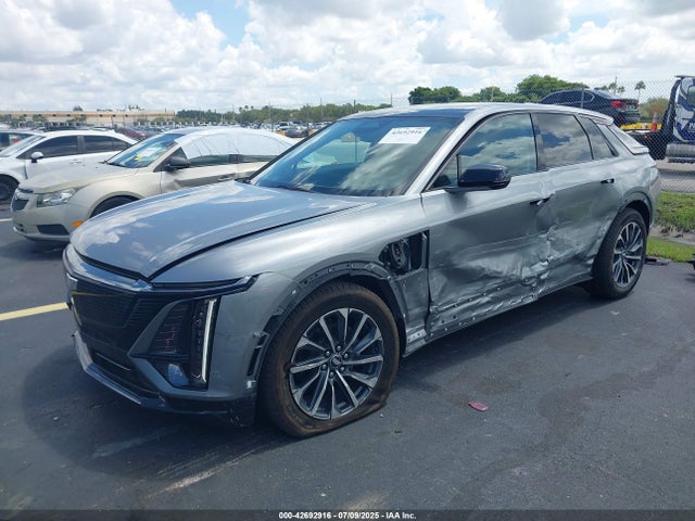 2024 CADILLAC LYRIQ 1GYKPTRK6RZ115702 Photo 1
