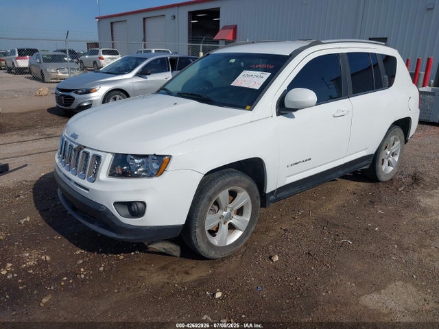 Jeep Compass 2017 1C4NJDEB2HD162303 Image 2