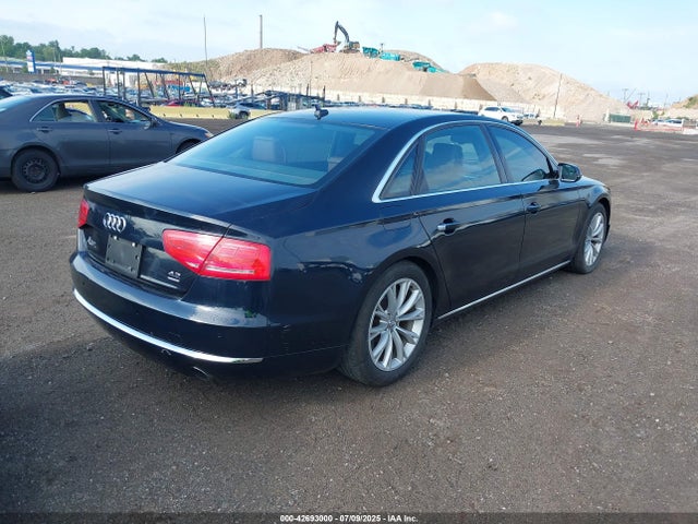 2011 AUDI A8 L WAURVAFD4BN018884 Photo 3