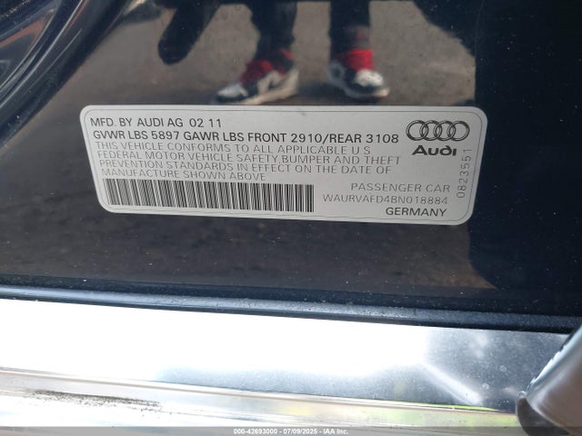 2011 AUDI A8 L WAURVAFD4BN018884 Photo 8