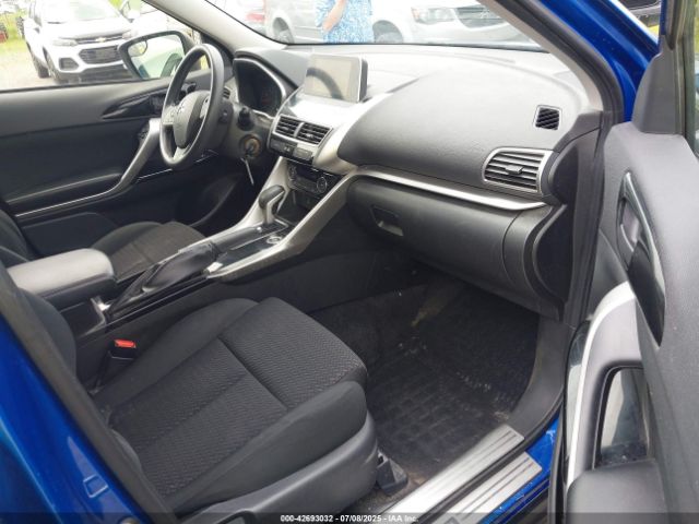 2019 MITSUBISHI ECLIPSE CROSS JA4AT4AA6KZ047200 Photo 4
