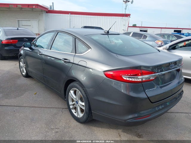 Ford 2018 2018 3FA6P0HD0JR109594 Image 3