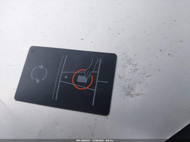 2020 TESLA MODEL Y 5YJYGDEE8LF040360 Photo 10